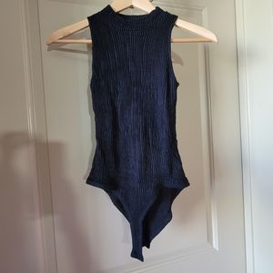Zara Highneck Crinkle Ribbed Bodysuit Black Small